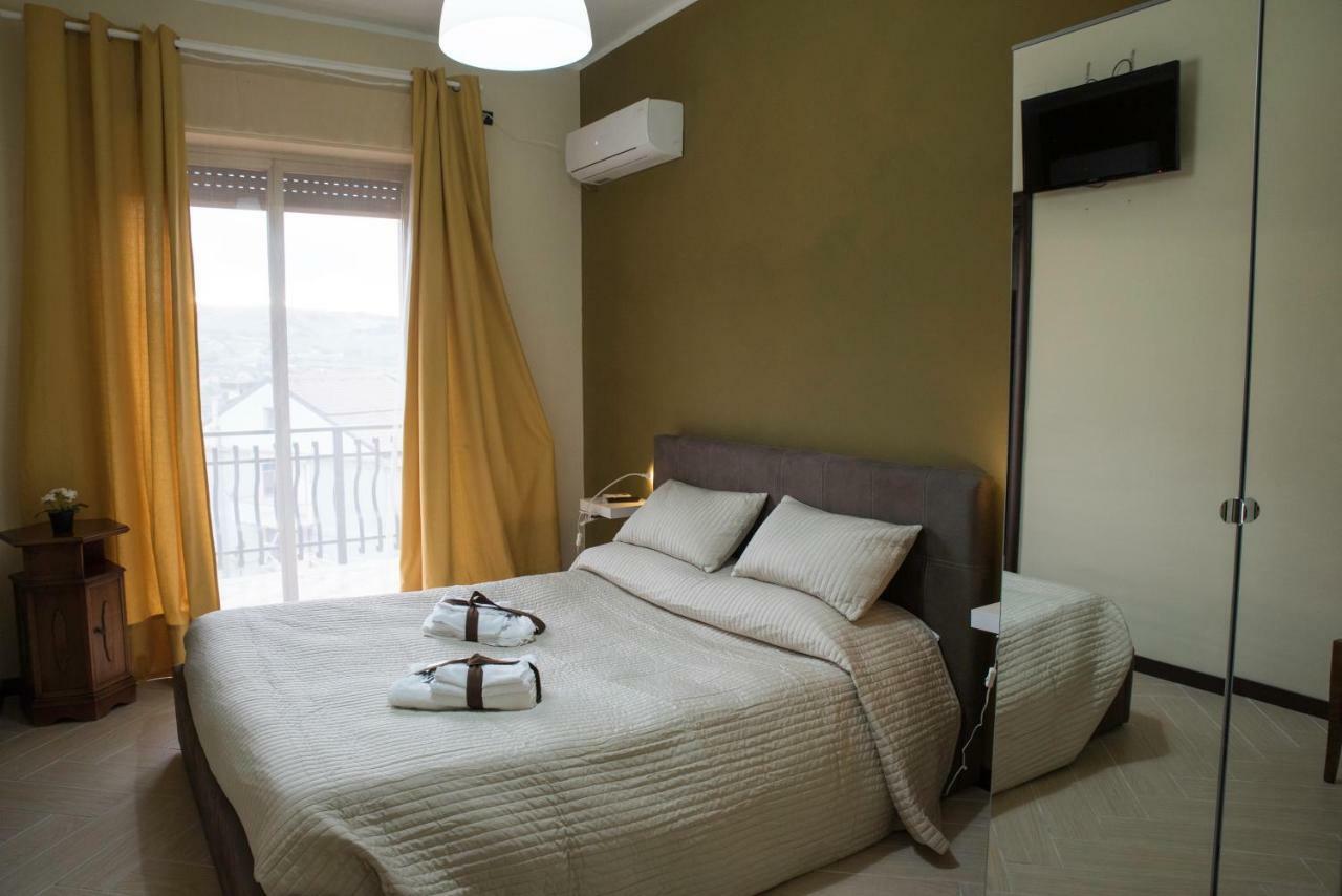 Hotel Il Centro Short Lets Valguarnera Caropepe Zewnętrze zdjęcie